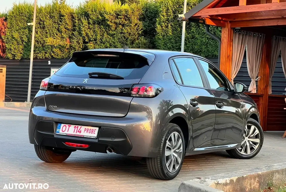 Peugeot 208 II 1.2 L PureTech Turbo STT Allure — imagine 4