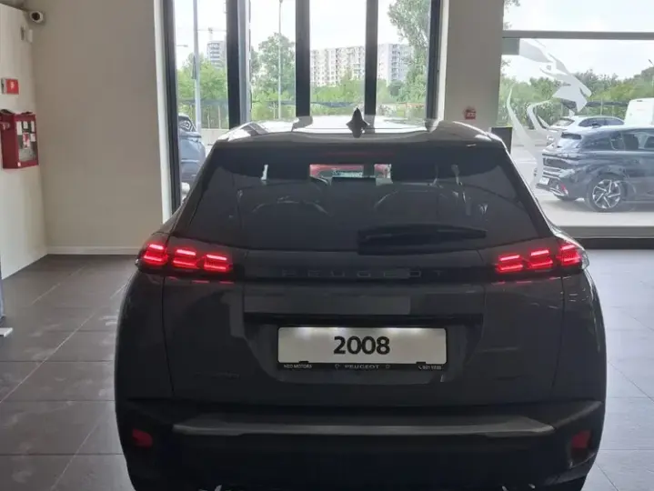 Peugeot 2008 II 1.2L e-DCS6 MHEV Allure