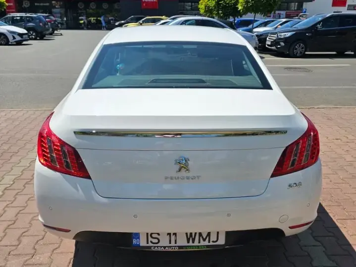 Peugeot 508 I Hybrid 2.0 HDI 163cp + 37cp electric Feline