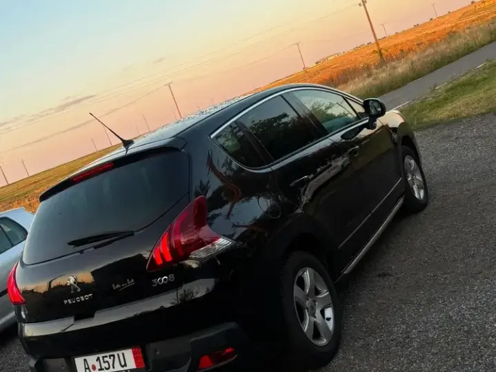 Peugeot 3008 HDi FAP 160 Automatik Allure