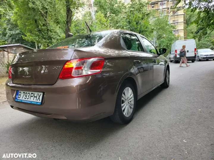 Peugeot 301 1.6 VTi Active