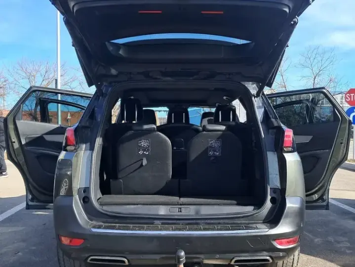 Peugeot 5008 II