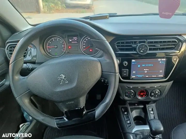 Peugeot 301