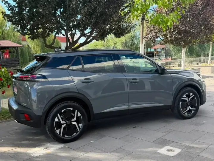 Peugeot 2008 II 1.2 L PureTech STT EAT8 Allure