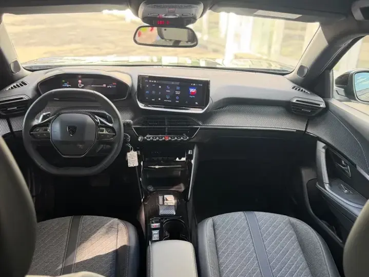 Peugeot 2008 II 1.2 L PureTech STT EAT8 Allure