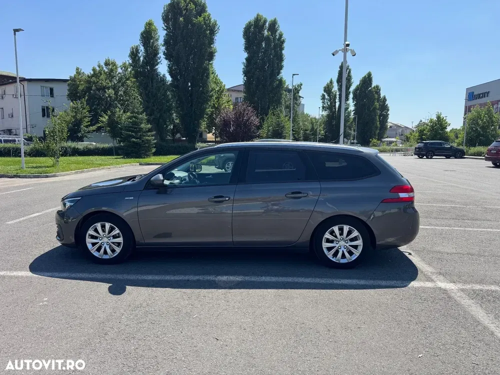 Peugeot 308 II 1.2 L PureTech Turbo Allure — imagine 6