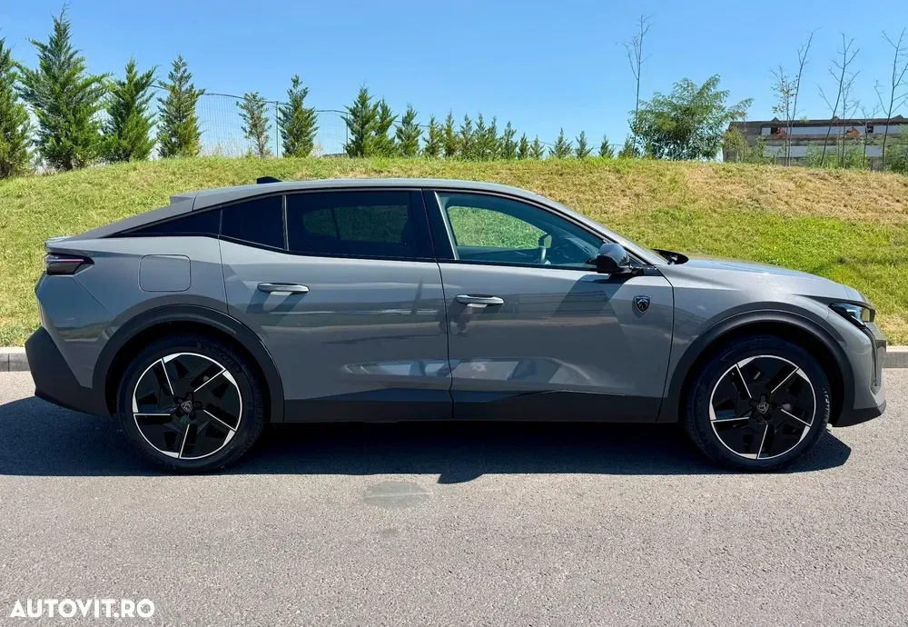 Peugeot 408 180 e-EAT8 GT — imagine 3