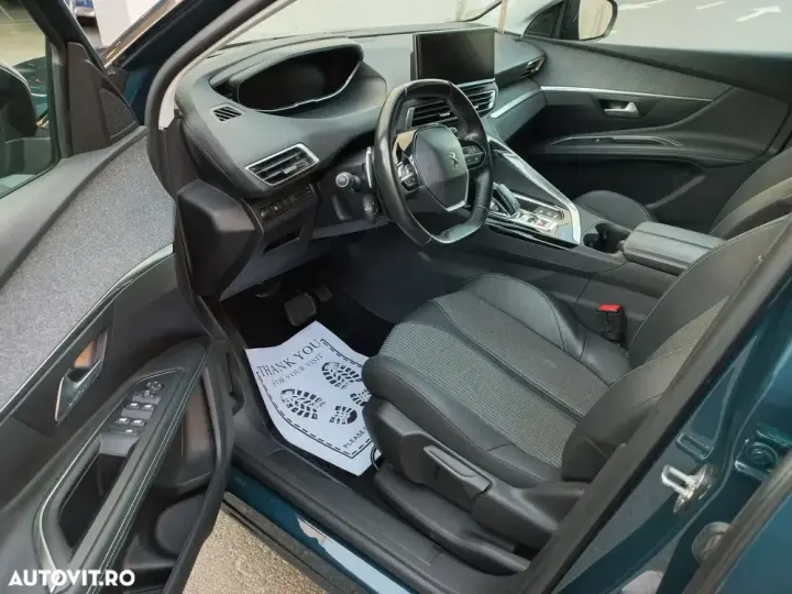 Peugeot 5008 II BlueHDI 130 EAT8 Allure Business-Paket