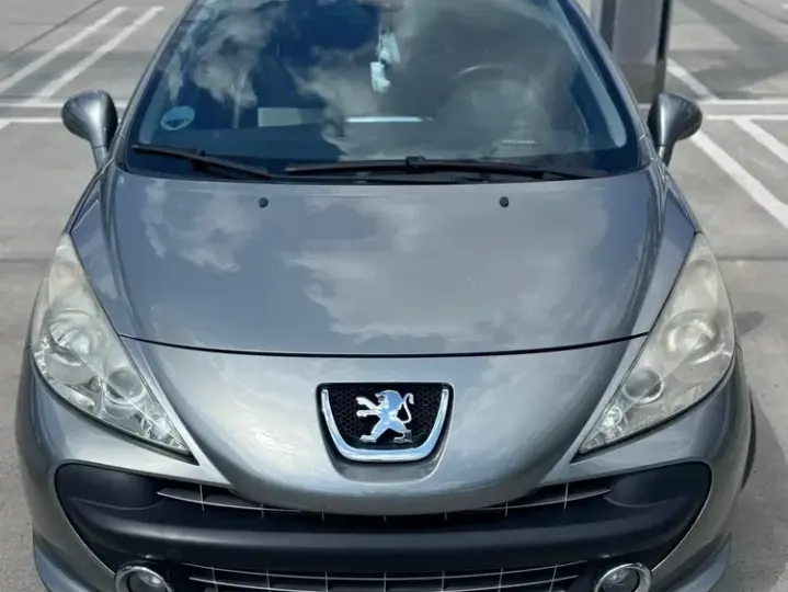 Peugeot 207 120 VTi Automatik Roland Garros