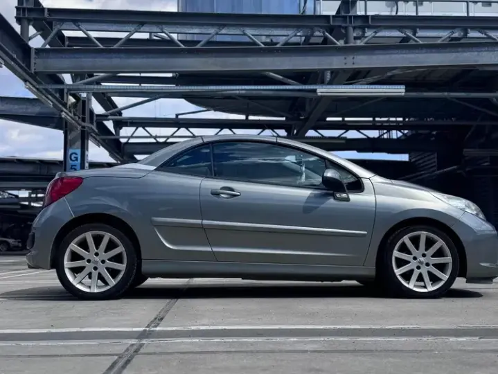 Peugeot 207 120 VTi Automatik Roland Garros