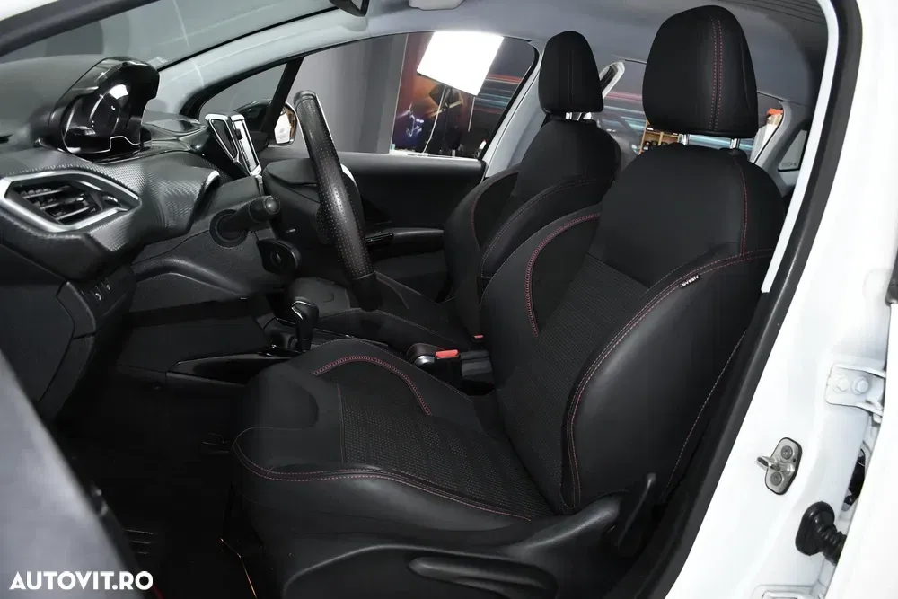 Peugeot 2008 I PureTech 110 Stop&Start EAT6 GT-Line Edition — imagine 5
