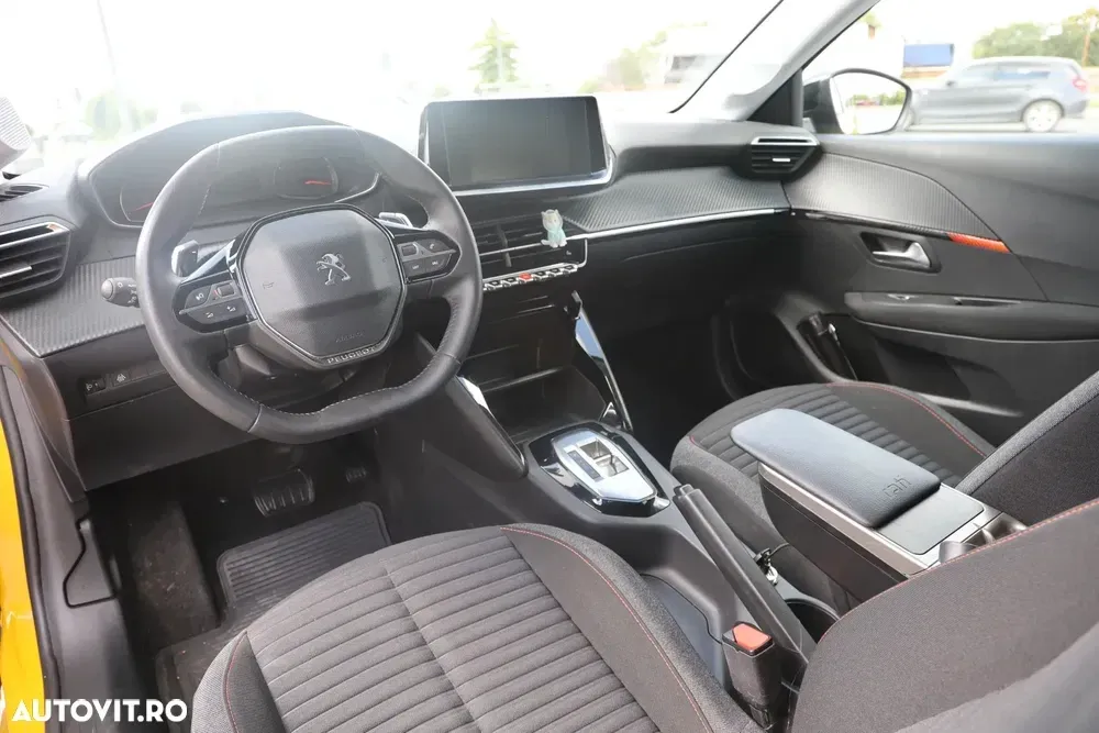 Peugeot 208 II 1.2 L PureTech STT EAT8 Active Pack — imagine 5
