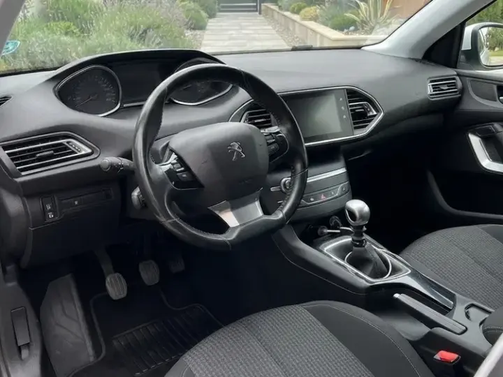 Peugeot 308 II 1.5 BlueHDi FAP STT Access
