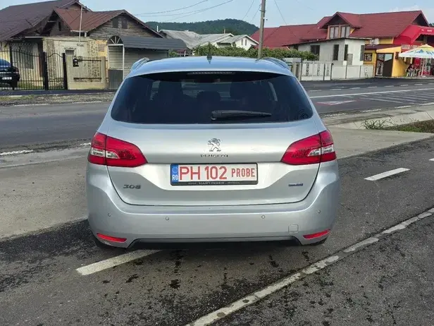 Peugeot 308 II BlueHDi 120 Stop & Start Business-Line