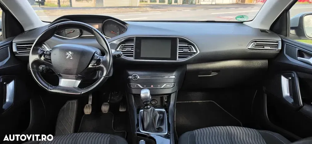 Peugeot 308 II BlueHDi 120 Stop & Start Business-Line — imagine 4