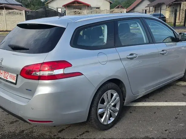 Peugeot 308 II BlueHDi 120 Stop & Start Business-Line