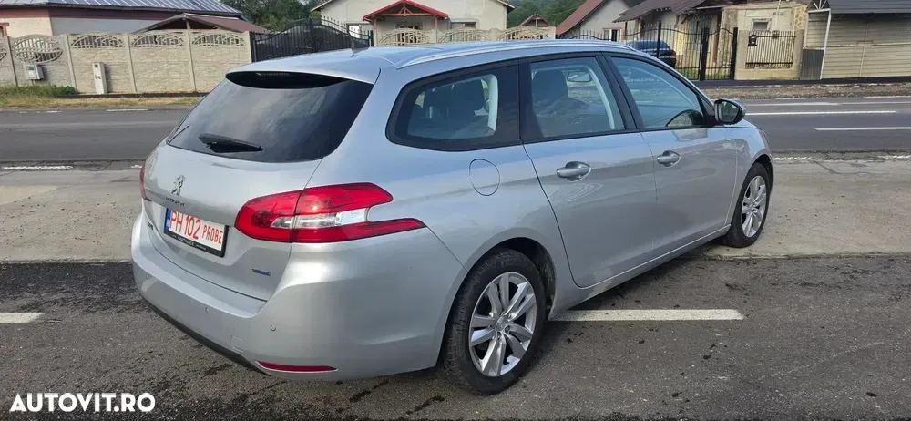 Peugeot 308 II BlueHDi 120 Stop & Start Business-Line — imagine 3