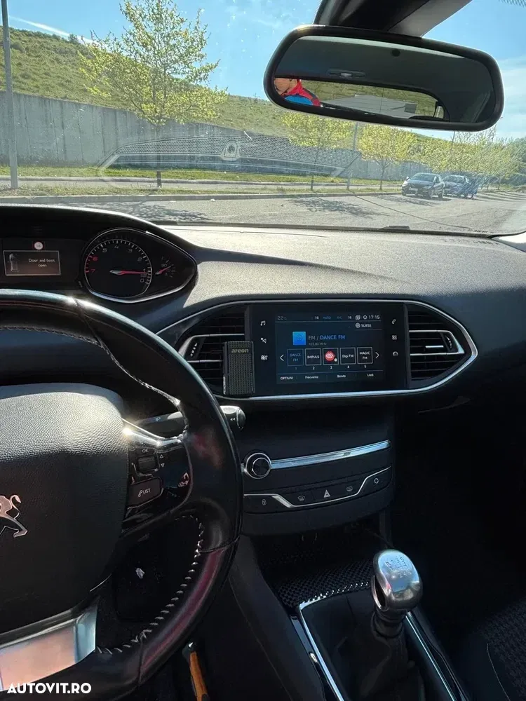 Peugeot 308 II PureTech 110 Stop & Start Active Pack — imagine 2