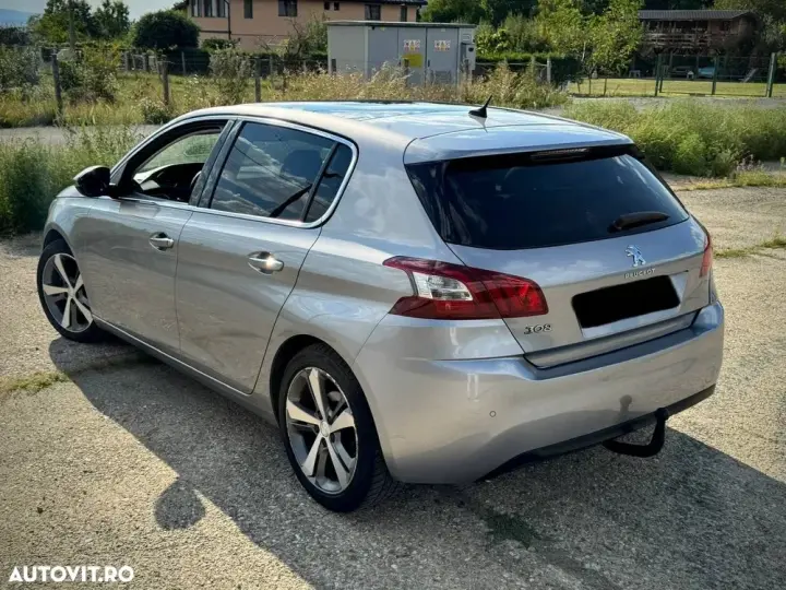 Peugeot 308 II
