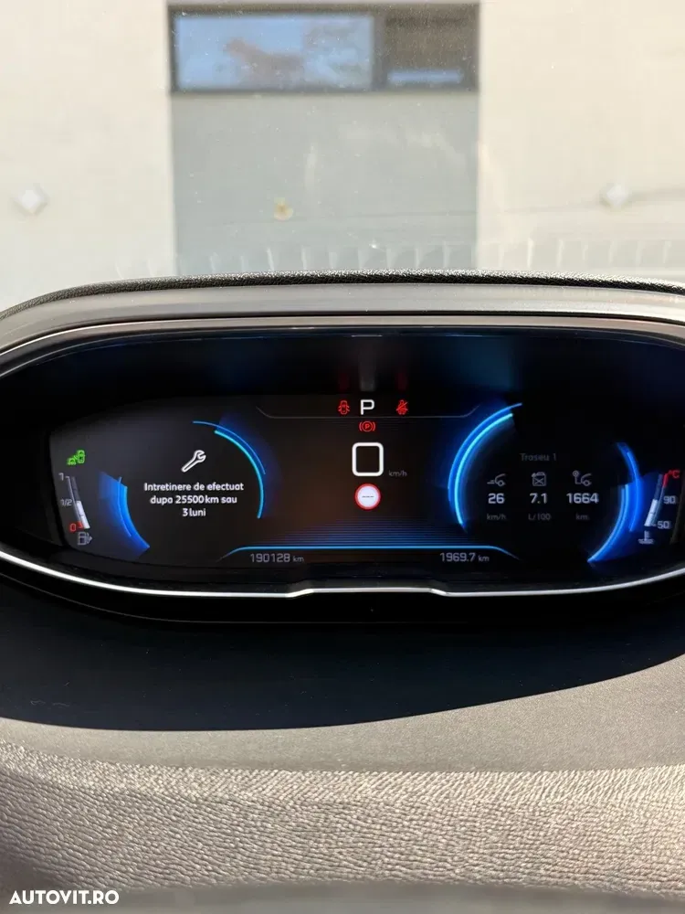 Peugeot 3008 II BlueHDi 130 Stop & Start EAT8 Allure — imagine 6
