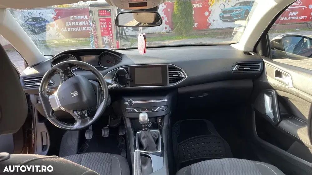 Peugeot 308 II BlueHDi FAP 120 Stop & Start Active — imagine 4