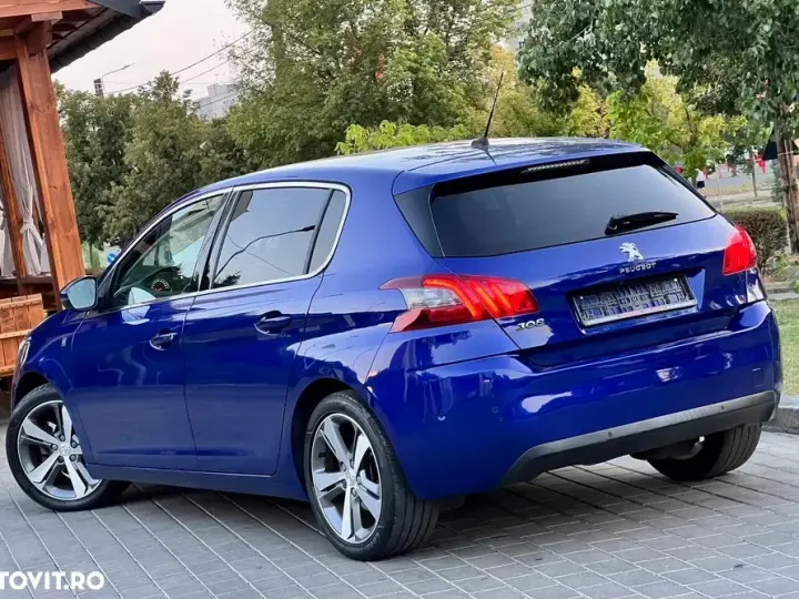 Peugeot 308 1.2 L PureTech Turbo S&S Allure