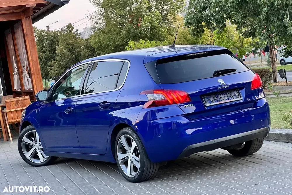 Peugeot 308 1.2 L PureTech Turbo S&S Allure — imagine 4