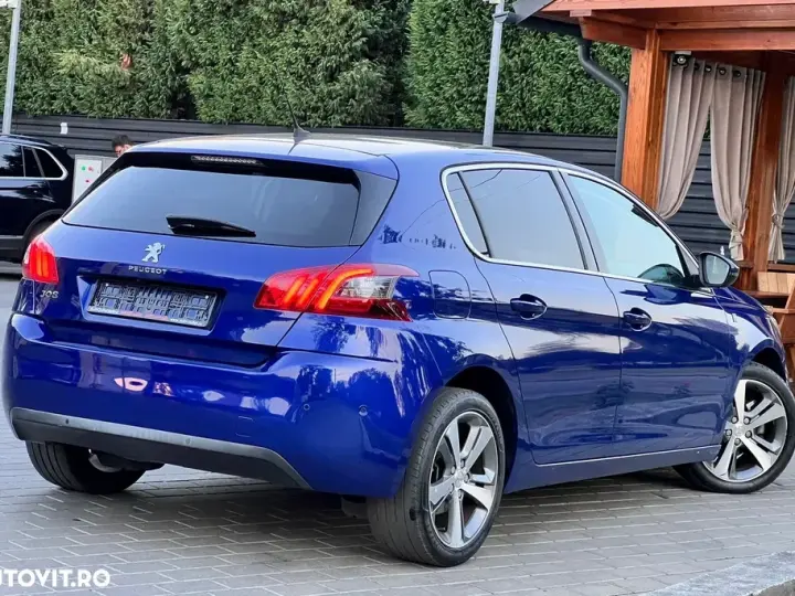 Peugeot 308 1.2 L PureTech Turbo S&S Allure