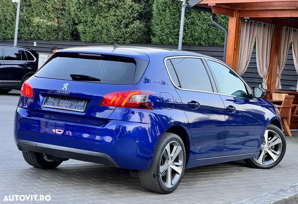 Peugeot 308 1.2 L PureTech Turbo S&S Allure — imagine 3