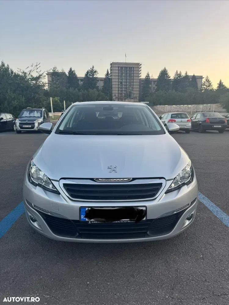 Peugeot 308 II 1.2 L PureTech Turbo Active — imagine 2