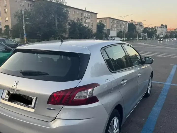 Peugeot 308 II 1.2 L PureTech Turbo Active