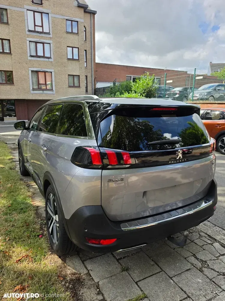 Peugeot 5008 — imagine 3