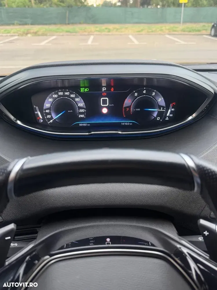 Peugeot 3008 II 1.2 PureTech Turbo S&S EAT6 GT-Line — imagine 4