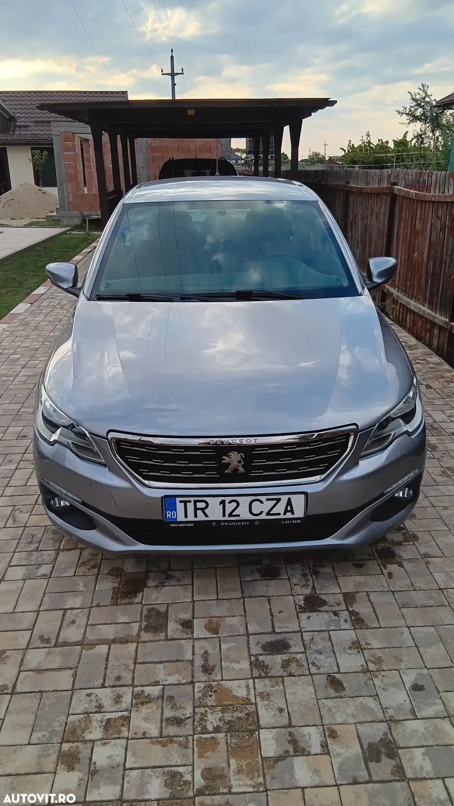 Peugeot 301 1.5 BlueHDI FAP Allure — imagine 2