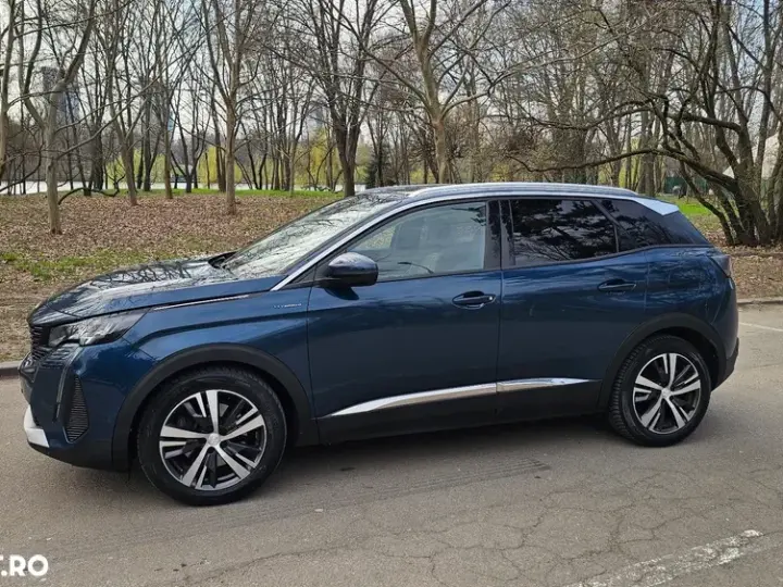 Peugeot 3008 II PHEV 300 EAT8 4X4 Allure Pack