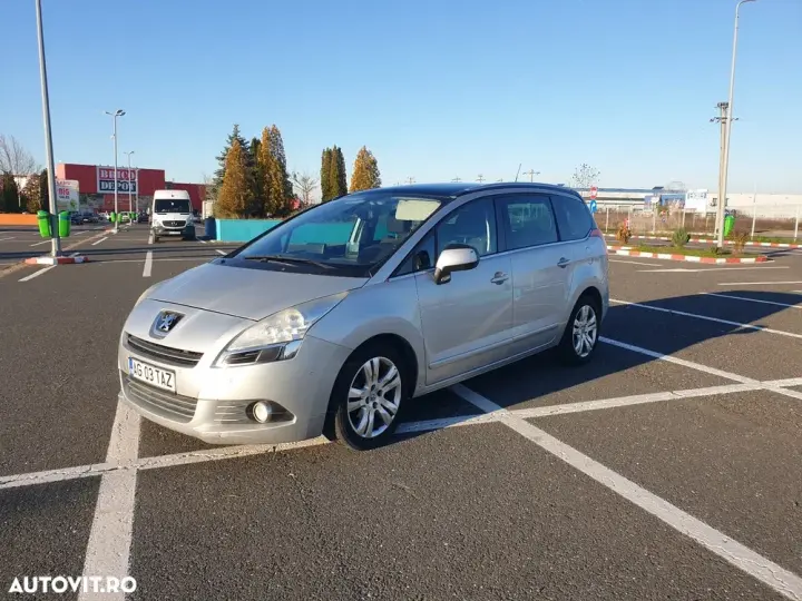 Peugeot 5008 I
