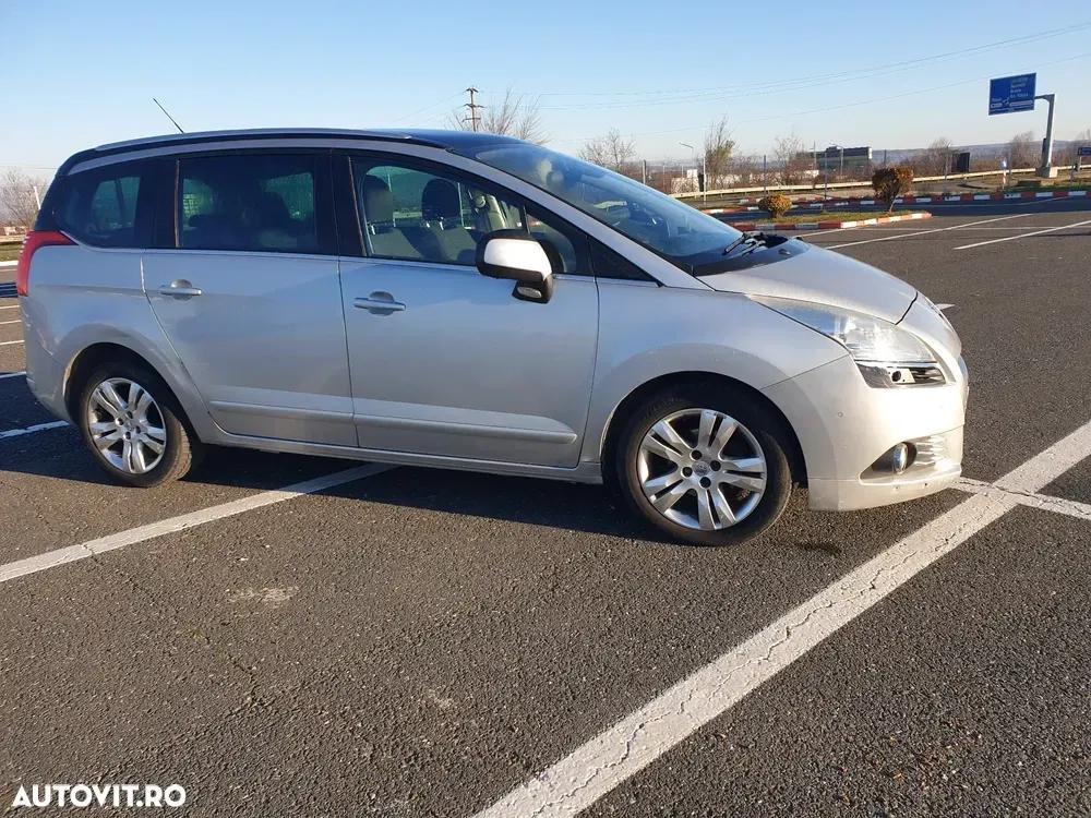 Peugeot 5008 I — imagine 3