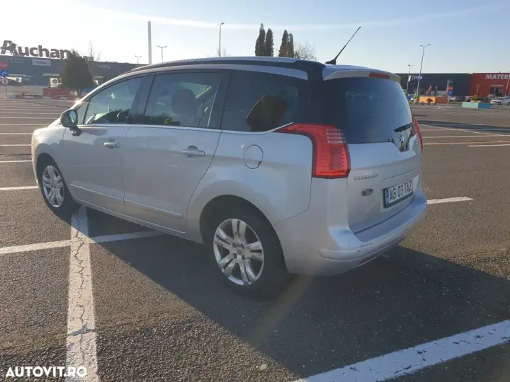 Peugeot 5008 I