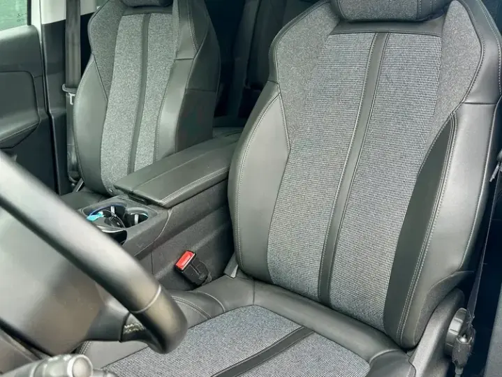 Peugeot 3008 II