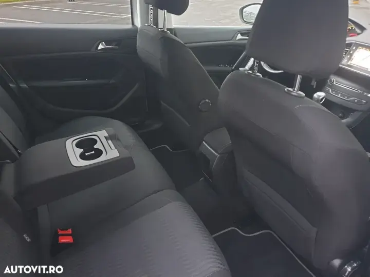 Peugeot 308 II 1.6 e-HDI FAP STT Allure