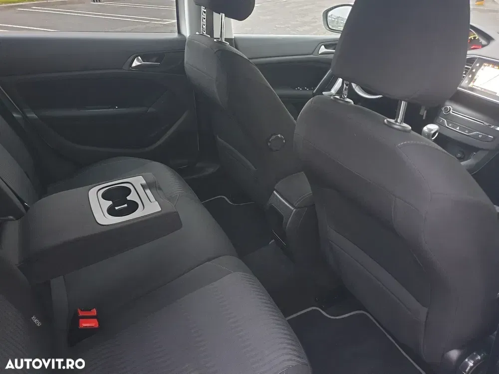 Peugeot 308 II 1.6 e-HDI FAP STT Allure — imagine 6
