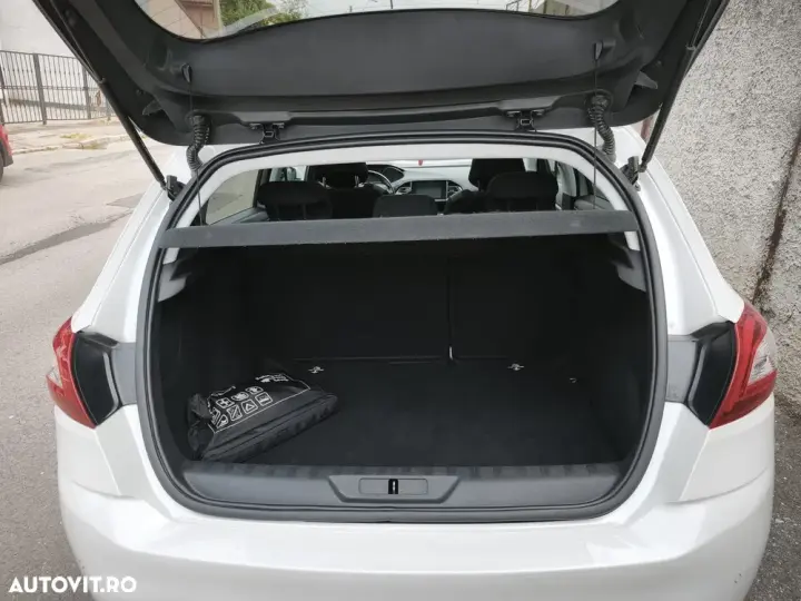 Peugeot 308 II