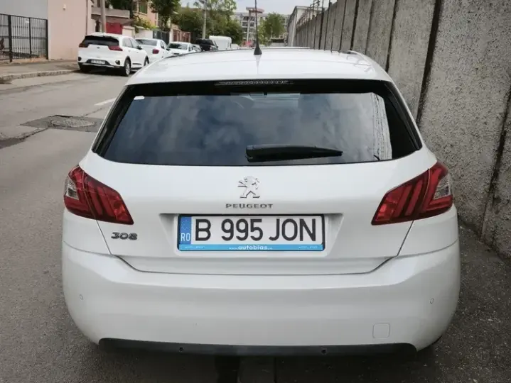 Peugeot 308 II