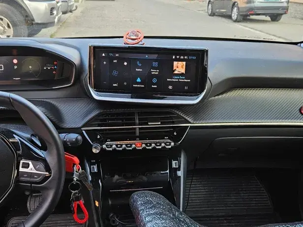 Peugeot 208 II 1.2 L PureTech STT EAT8 Allure