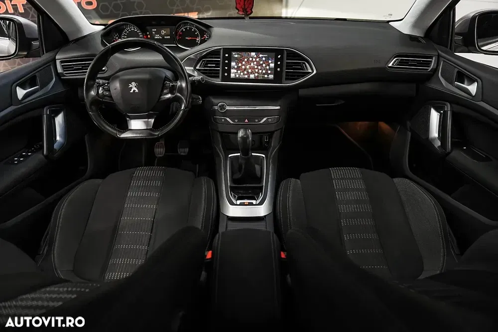 Peugeot 308 III PureTech 110 Stop & Start Style — imagine 3