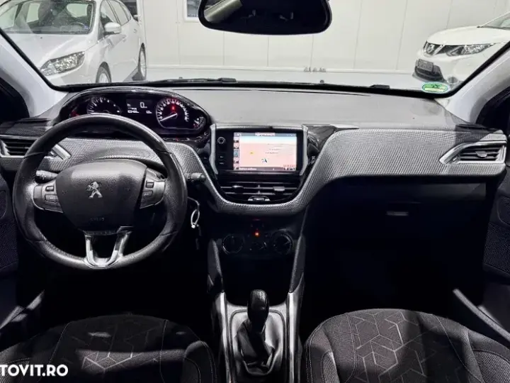 Peugeot 2008 I PureTech 82 Allure