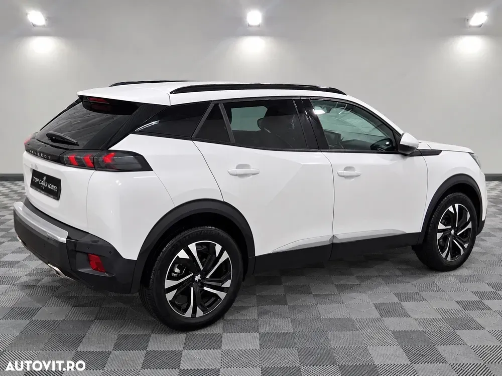 Peugeot 2008 II PureTech 130 EAT8 Allure Pack — imagine 6