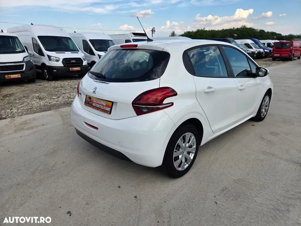 Peugeot 208 II PureTech 110 Stop & Start EAT6 Allure — imagine 6