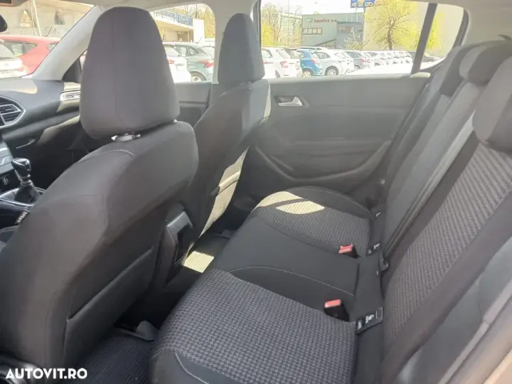 Peugeot 308 II 1.2L PureTech S&S BVM6 Active Pack