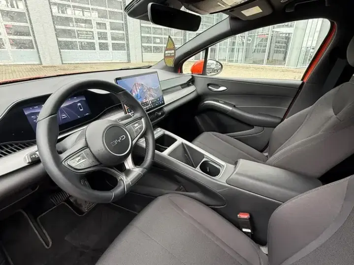 BYD Dolphin G DM-i PHEV Boost
